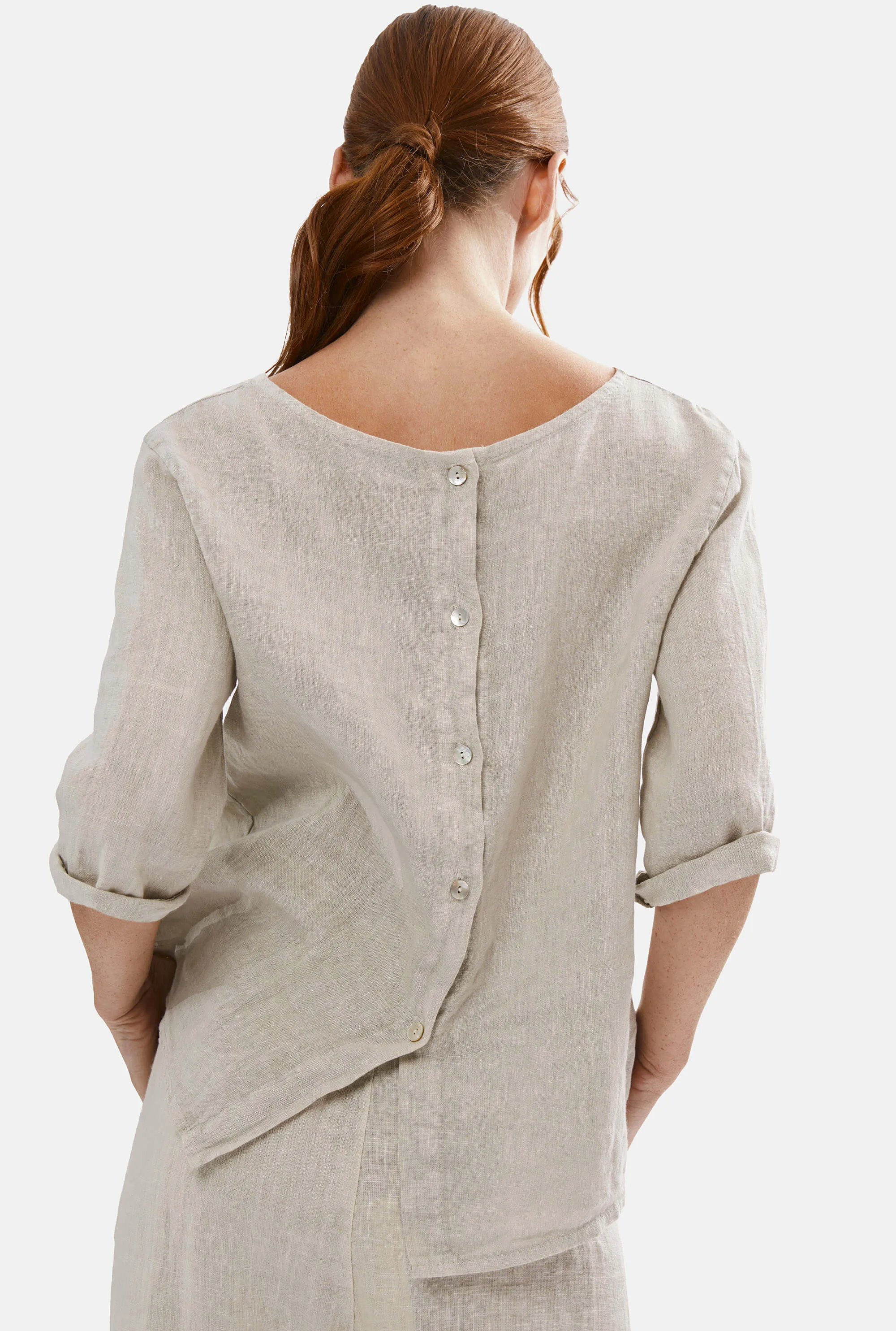 Back Buttoned Linen Top
