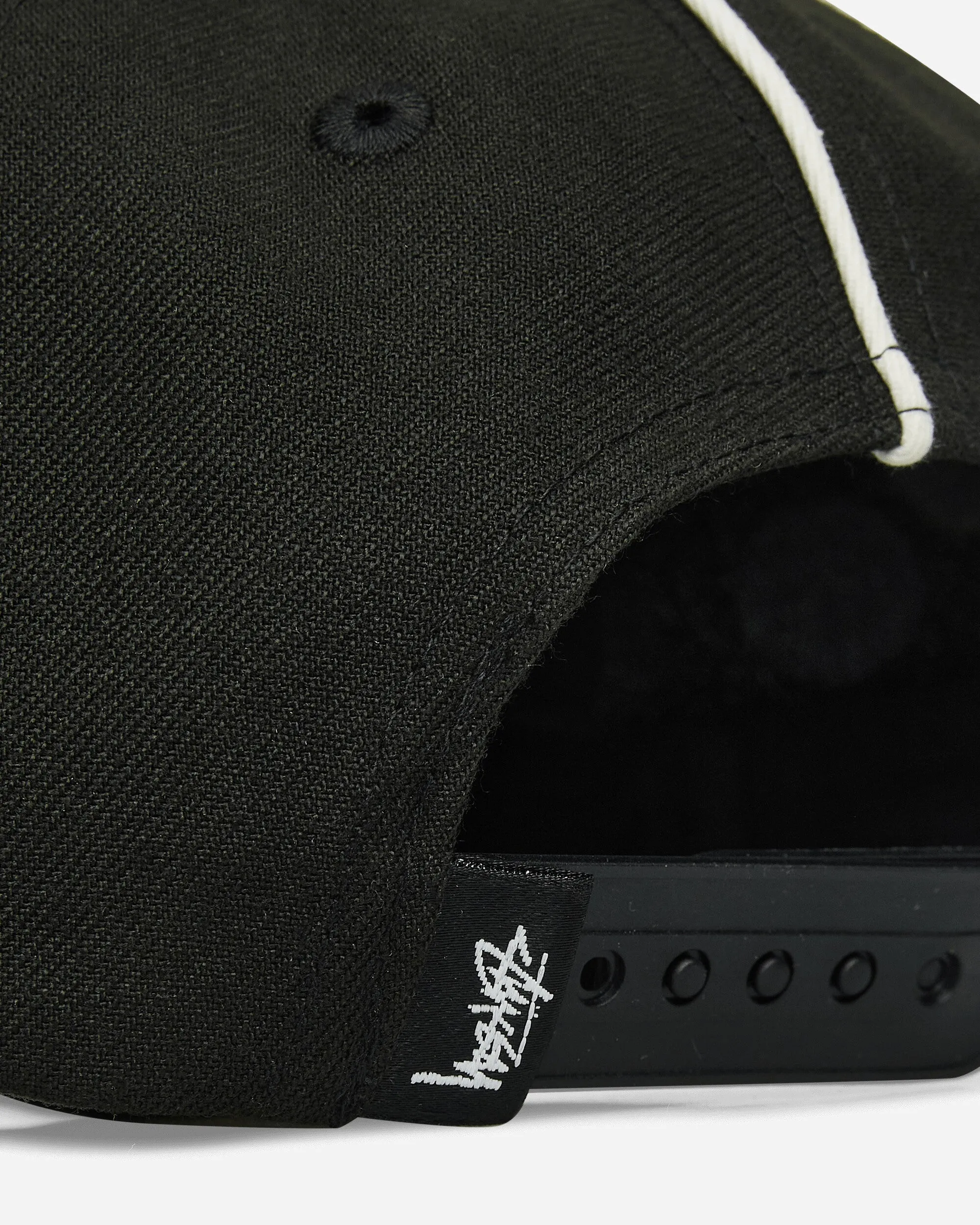 Contrast Piping Snapback Cap Black