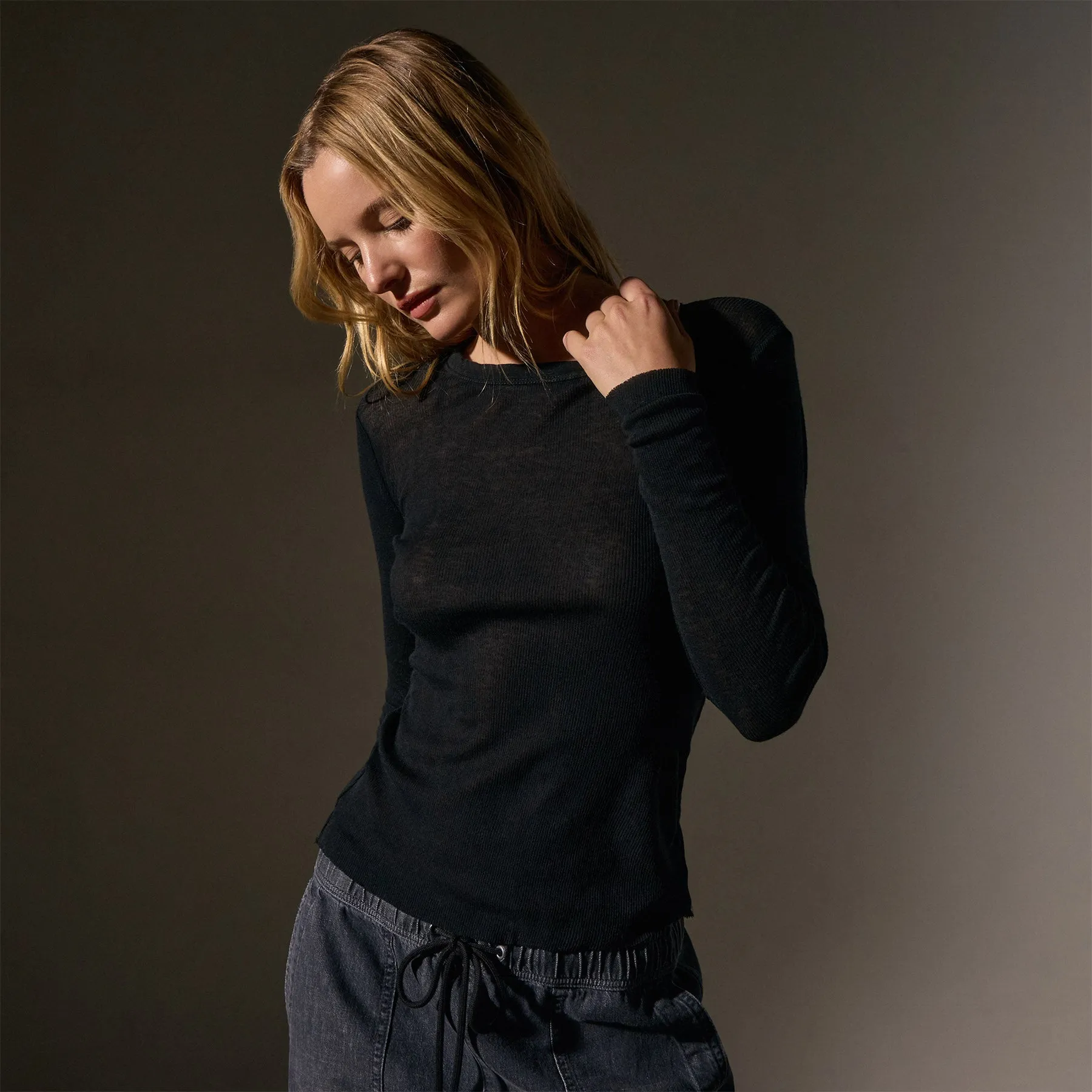 Cotton Cashmere Blend Ribbed Long Sleeve Crew - Black