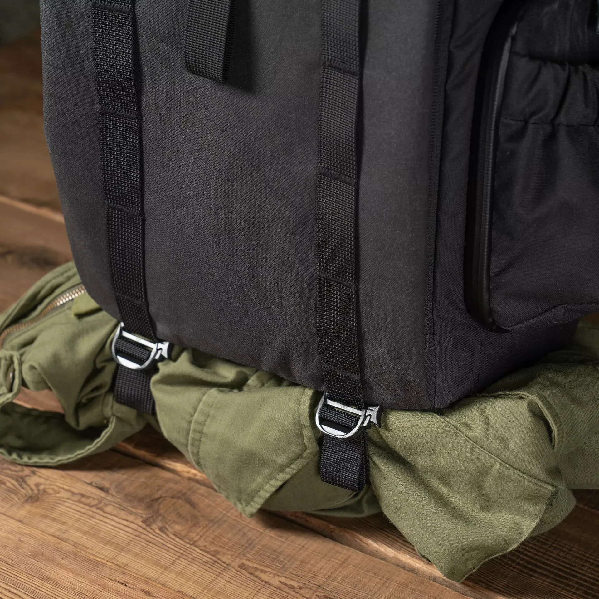 New Pilot Travel Camera Backpack 18L