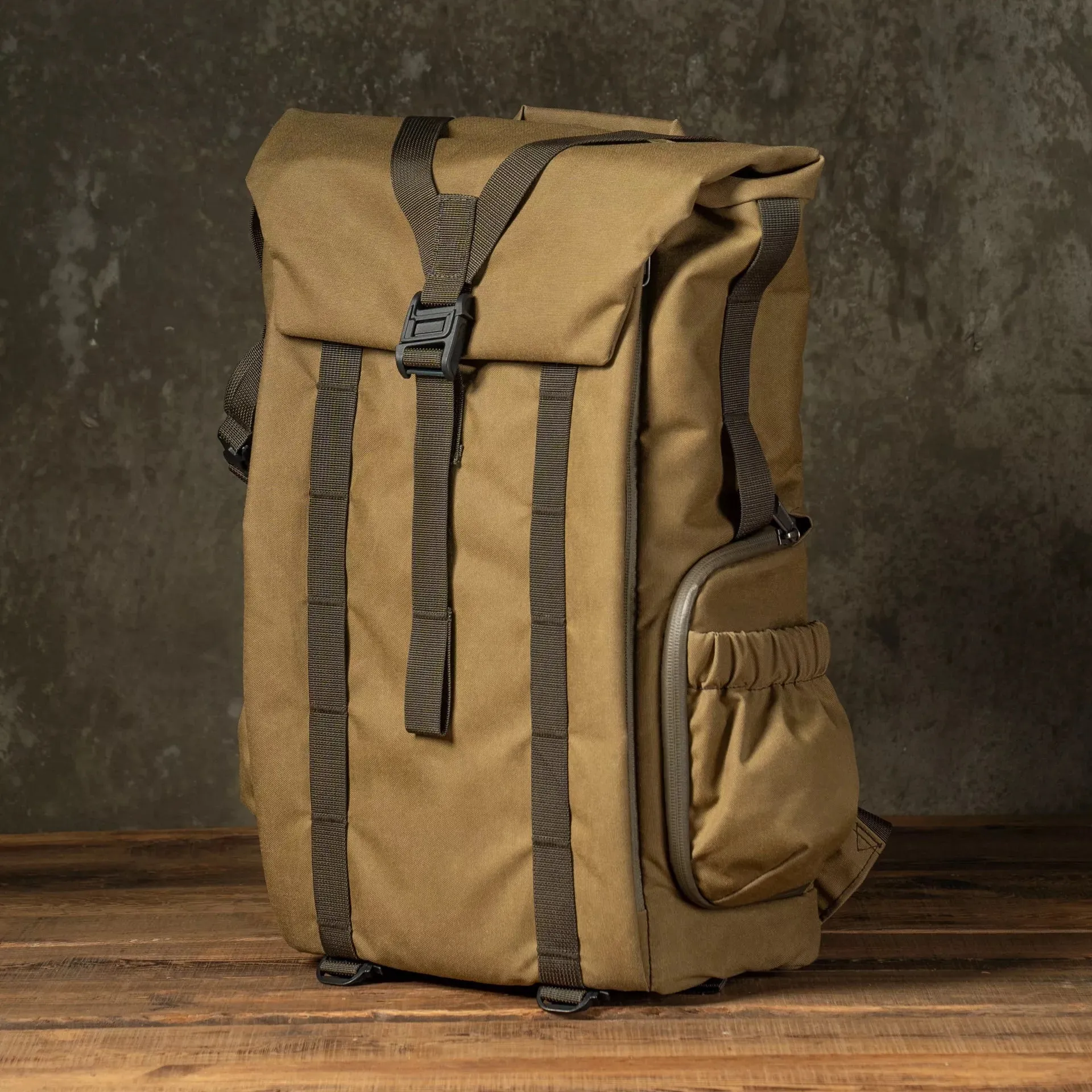 New Pilot Travel Camera Backpack 18L