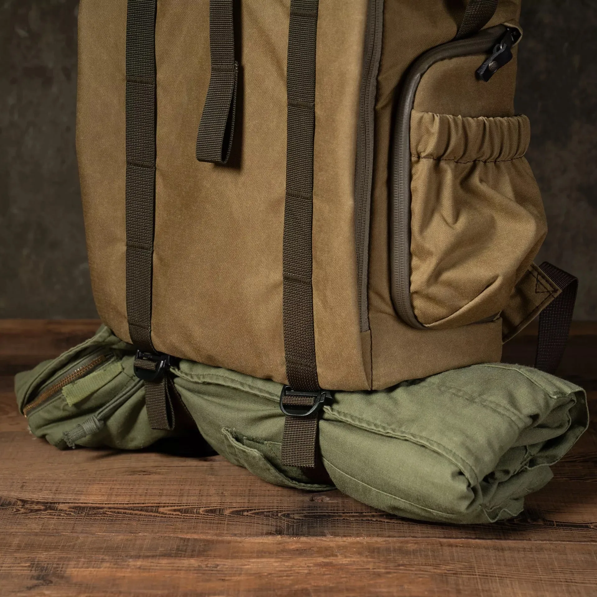 New Pilot Travel Camera Backpack 18L