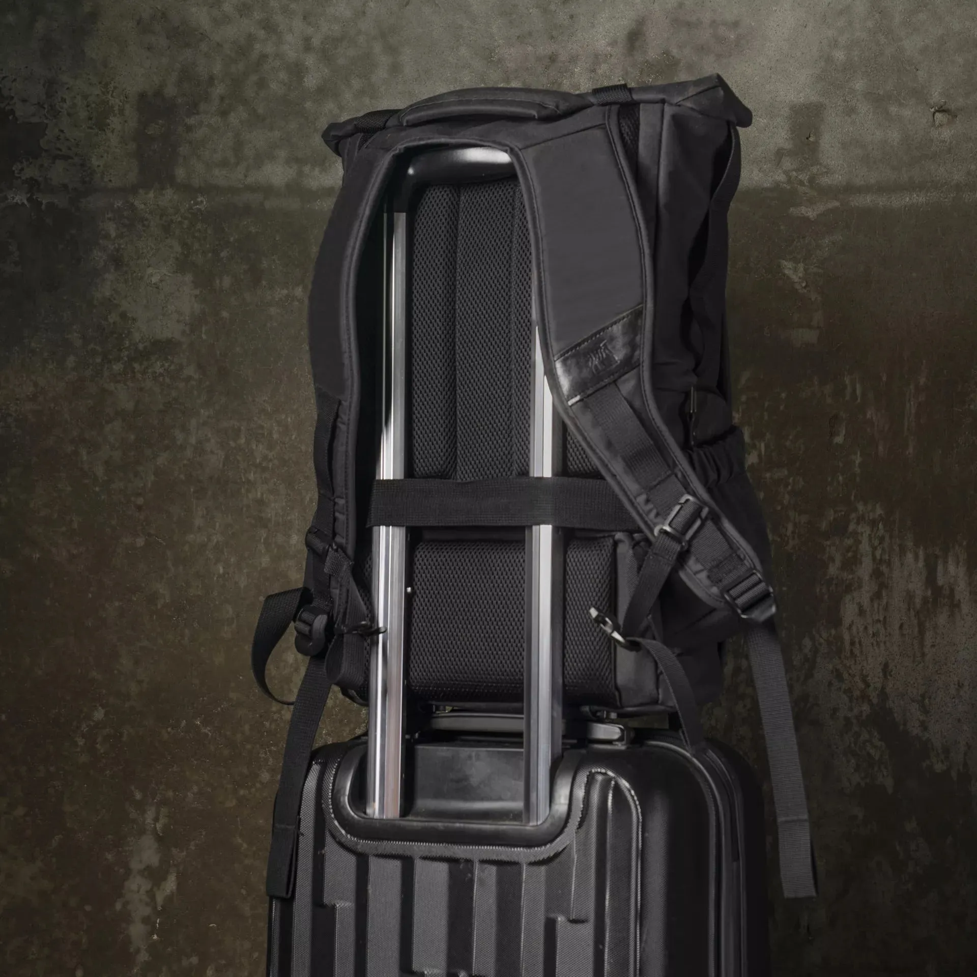 New Pilot Travel Camera Backpack 18L