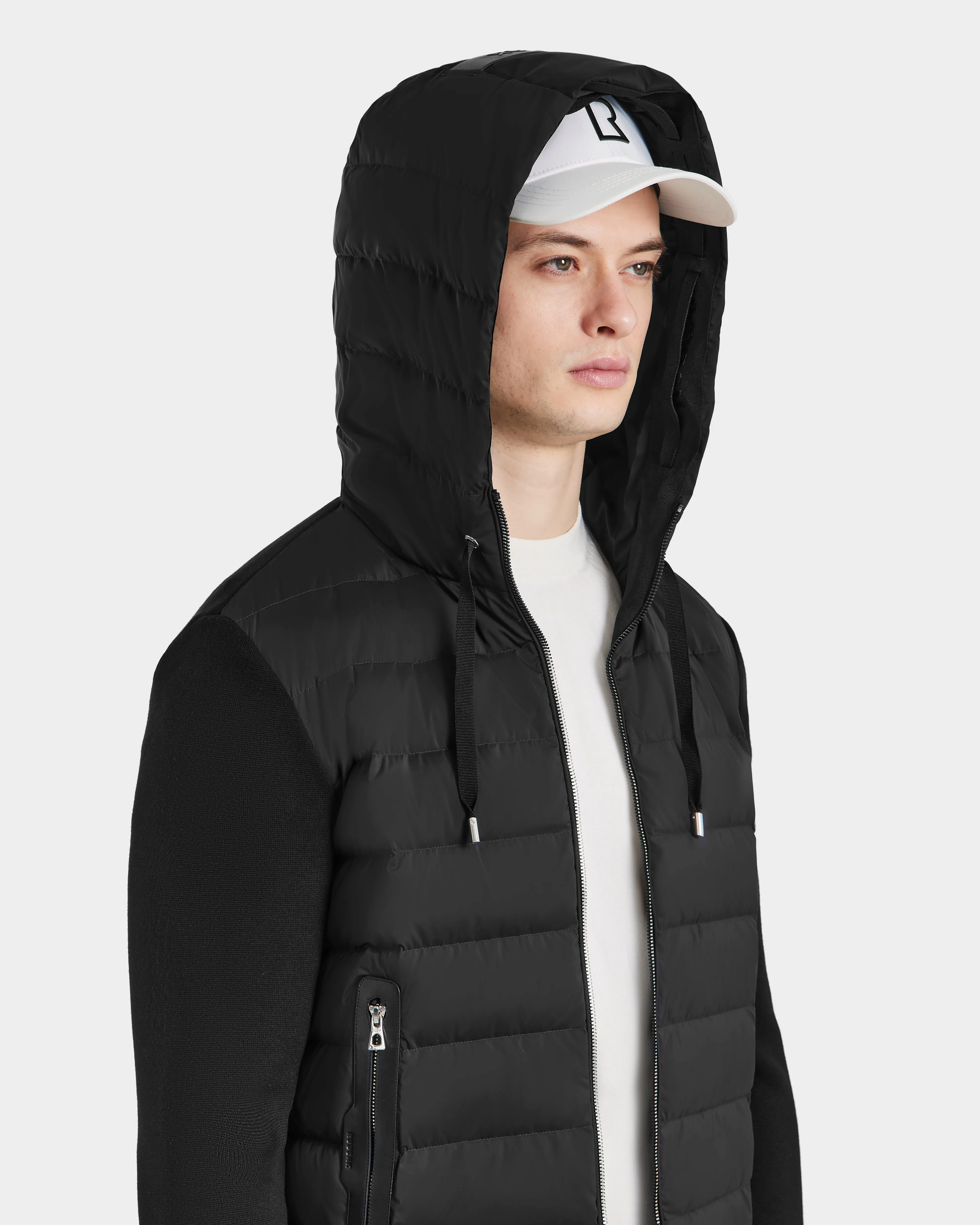 RIVER - 6124584 Black