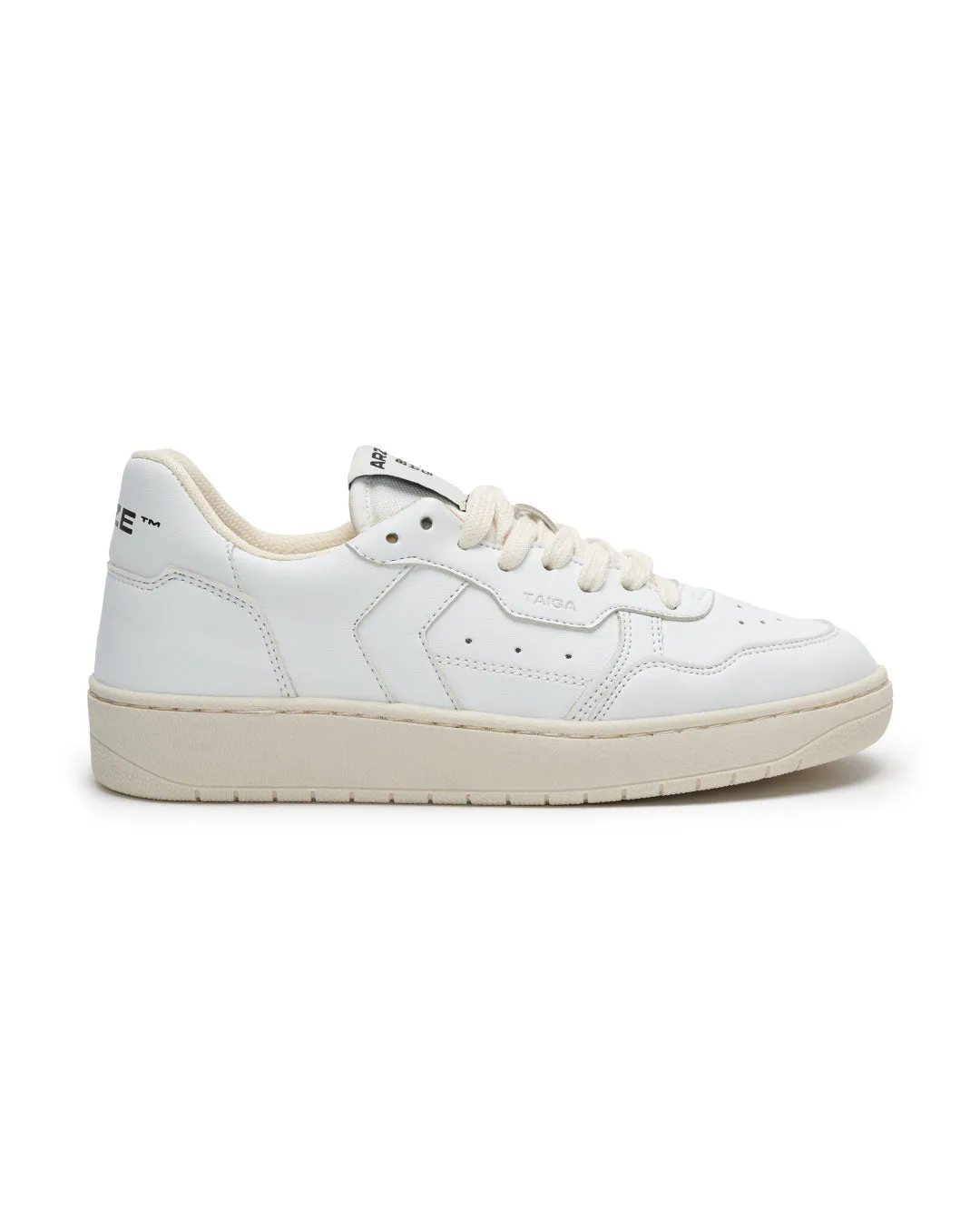 TAIGA - White